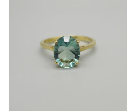 A 9ct gold colour change andesine solitaire ring, 2.1g, N 