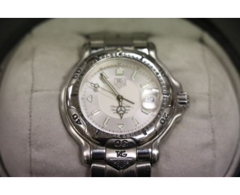 Boxed gents Tag Heuer Chronometer wristwatch with papers and original receipt