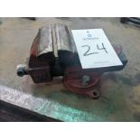 Columbian D44-M3, 4" Swivel Base Bench Vise