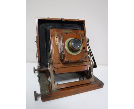 A Thornton Pickard mahogany plate camera with Aldis Duo lens 10165.