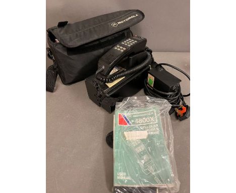 A Motorola 4800 cellular mobile telephone 1980's bag, manual and phone 