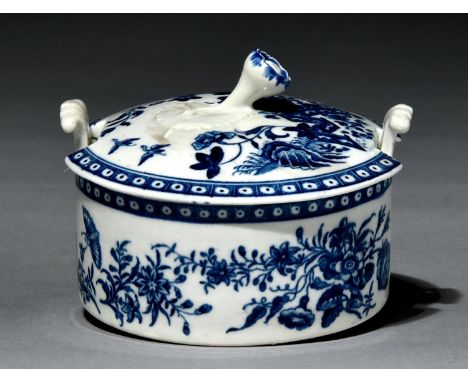 A Worcester butter tub and cover, c1770, transfer printed in underglaze blue with the Fence pattern, 80mm h, hatched crescent