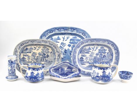 A collection of early 20th century &amp; later English Willow pattern blue &amp; white ceramic pieces. The lot to include var