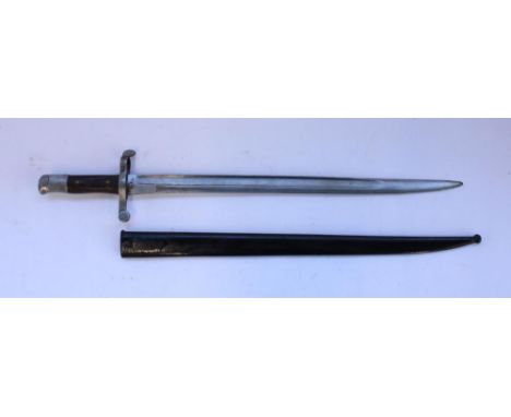 Late C19th British sword bayonet with scabbard, cross guard marked L857 (blade L47cm) 