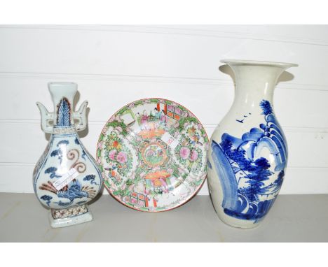 CERAMIC ORIENTAL ITEMS INCLUDING TWO VASES AND A DISH PAINTED IN FAMILLE ROSE STYLE