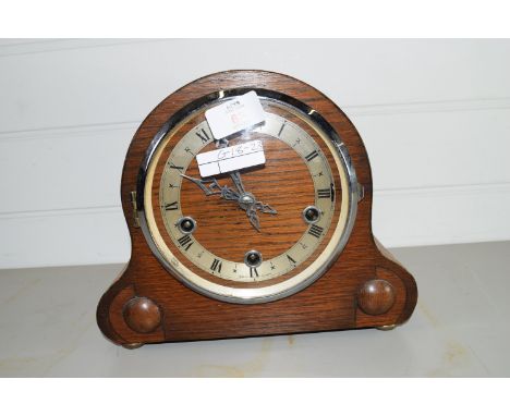 WOODEN MANTEL CLOCK