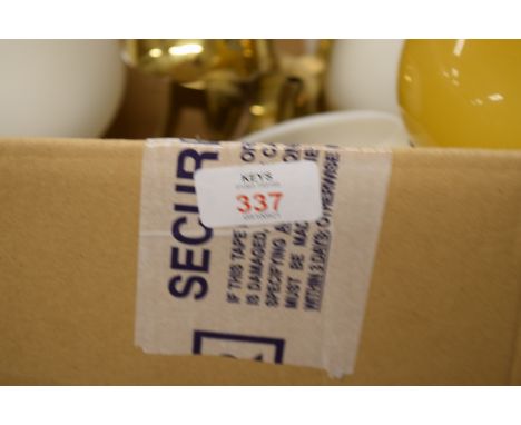 BOX CONTAINING A BRASS CEILING LAMP AND A BRASS TWIN DESK LAMP, THE DESK LAMP HEIGHT APPROX 45CM
