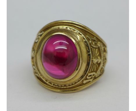 A 9ct gold and synthetic cabochon ruby ring, 12.4g, U