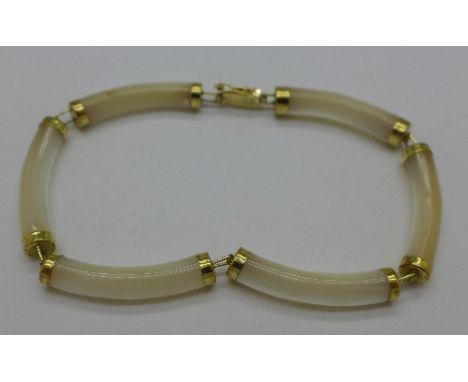 A 14ct gold and mother of pearl bracelet