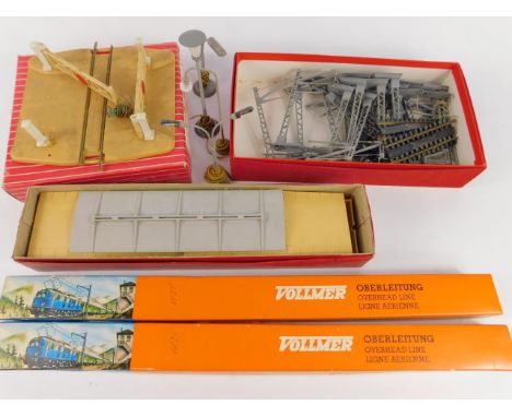 Mixed dublo and HO gauge model railway, including Fleischmann, Marklin and Hornby buildings, track and accessories, some boxe