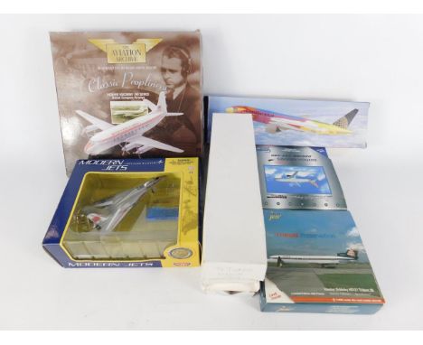 A Corgi Classic Propliners model of a Vickers Viscount 700 Series, British European Airways, scale 1:144, 1st issue, boxed, t