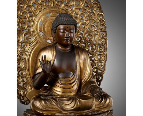A LARGE GILT AND LACQUERED WOOD FIGURE OF AMIDA NYORAIJapan, 18th-19th century, Edo period (1615-1868)Seated in dhyanasana on