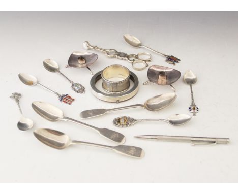 A pair of Victorian Irish silver fiddle pattern teaspoons, Philip Weekes, Dublin 1838, each with monogrammed initials to thum