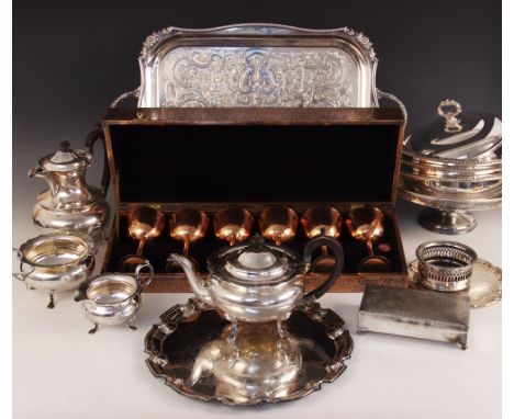 A large quantity of silver mounted, silver plated and silver coloured tableware and accessories, to include; a cased set of s