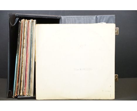 Vinyl - 17 The Beatles LPs to include The White Album (mono, top loader, No.0143599), Abbey Road x 2 (one misaligned apple), 