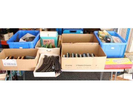 OO gauge model railways layout diorama accessories to include Hammant & Morgan Ltd Duette dual control unit boxed, Hornby Dub