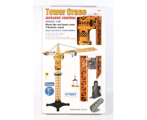 Hornby Engine 1:30 scale infrared controlled Tower Crane, 90cm tall when assembled, 11 functions, boxed. 