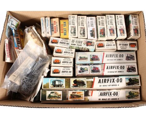 Airfix OO gauge model railway model kits to include R401 Evening Star locomotive, R402 Harrow locomotive, 4655-6 Prairie tank