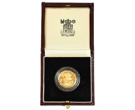 Elizabeth II, Proof Sovereign 1990, obv. Maklouf portrait of the Queen, rev. Pistrucci, encapsulated in Royal Mint case of is