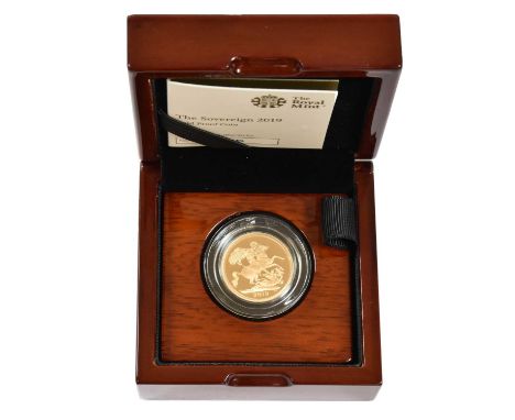 Elizabeth II, Gold Proof Sovereign 2019, obv. Clark portrait of the Queen, rev. Pistrucci, limited edition no. 7345 of 9500, 