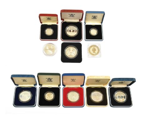 11 x Silver Proof and Bullion Coins, comprising 8 x UK: 5 x crowns: 1977 'Silver Jubilee', 1980 'Queen Mother's 90th Birthday