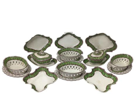 Early 19th century Spode pearlware dessert service, including 14 plates, three diamond shape dishes, two square dishes, four 