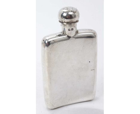 Victorian silver spirit flask of conventional form, with hinged, bayonet fastening cap (London 1900) William Hutton &amp; Son