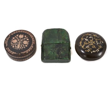 18th century tortoiseshell and gilt metal inlaid snuff box, circular form with floral ornament, 7cm diameter, together with a