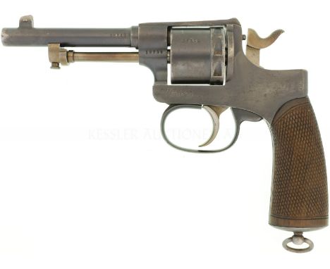  LL 115mm, TL 230mm, brünierte Ganzstahlwaffe, DA-Abzug, 8-schüssig. Eingeschraubter Rundlauf, Die V-Kimme ist im Rahmen inte