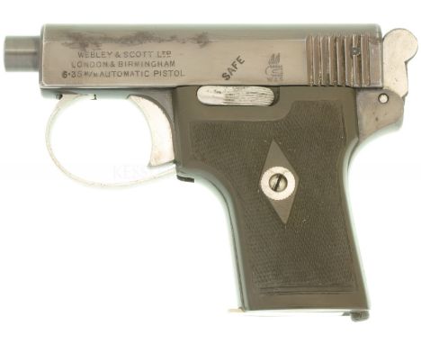  LL 55mm, TL 110mm, brünierte Ganzstahl-Waffe, ohne Visierung, SA-Abzug mit unverriegeltem Masseverschluss und aussen liegend