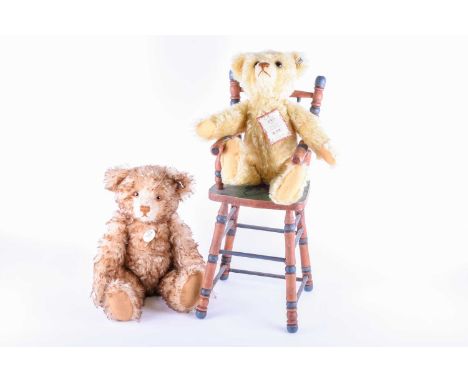 Two modern Steiff collector's bears comprising, a limited edition of 5000 brown flecked 1926 Replica with squeaker, 407246, 4