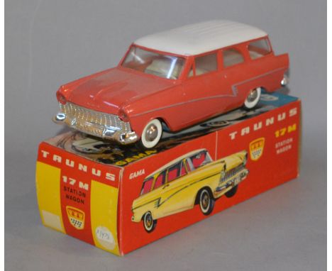 Gama Trunus 17M Station Wagon in red. (Boxed)