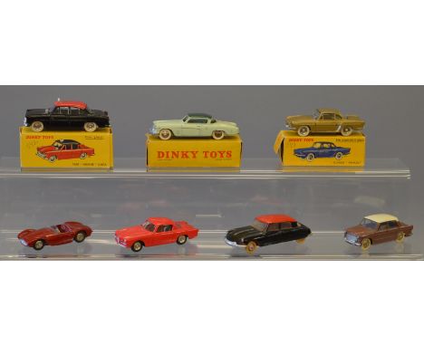 7 x Dinky Toy cars. 3 x Boxed models, including 542 24 ZT Taxi Ariane Simca, with glass in black with red roof, 543 Floride R