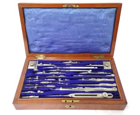 VINTAGE MAHOGANY CASED DRAWING INSTRUMENT SETwith fitted interior and removable top tray, with keys