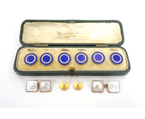 PAIR OF EDWARDIAN GENTLEMAN'S PEARL AND MOTHER OF PEARL CUFFLINKSset in nine carat gold, with fitted box, a pair of pearl set