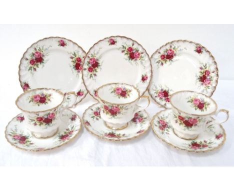 QUEEN ANNE 'SUMMER DAYS' TEA SERVICEcomprising six cups, six saucers, and six side plates (18)