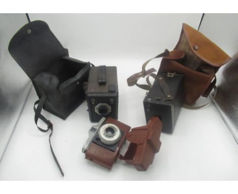 Agfa camera, Conway 6x9cm camera and a Coronet 4-4 mark II camera (3) 