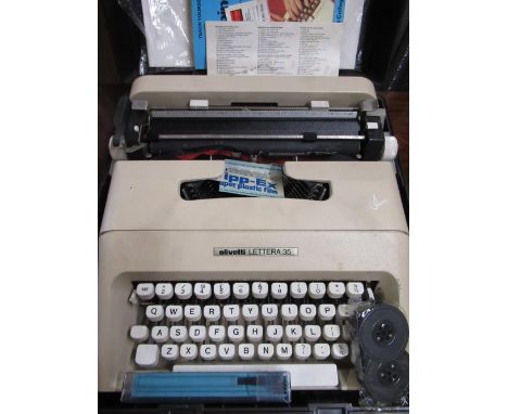 Olivetti Lettera 35 portable typewriter in case 