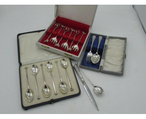 Set of six hallmarked Sterling silver spoons in fitted case by Mappin &amp; Webb Ltd, Sheffield, 1929 gross 1.8ozt, a hallmar