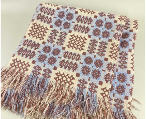 DERW MILLS TRADITIONAL WELSH WOOLLEN TAPESTRY BLANKET geometric design in blue, cream and brown, fringed, 2200 x 183cms