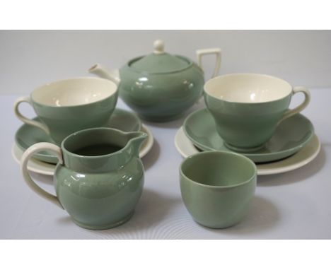 WEDGWOOD OF ETRURIA 'WINTERGREEN' TEA FOR TWO SERVICE
comprising a teapot; two cups; two saucers; two sideplates; sugar basin