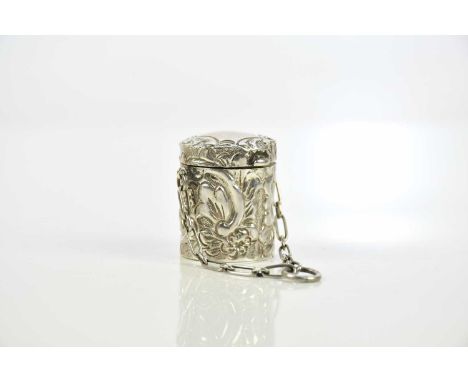 CORNELIUS DESORMEAUX SAUNDERS &amp; JAMES FRANCIS HOLLINGS; a Victorian hallmarked silver chatelaine thimble holder, Chester 