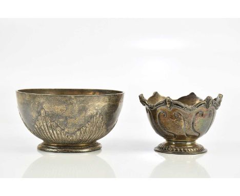 JOHN ROUND; a Victorian hallmarked silver bowl with gadrooned decoration, Sheffield 1896, and a smaller hallmarked silver bow