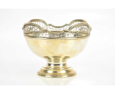 JOHN ROUND; a George V hallmarked silver rose bowl, Sheffield 1910, height 11cm, approx 10.8ozt/336g. 
