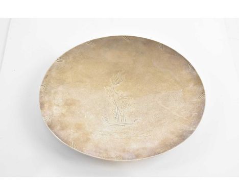 GOLDSMITHS &amp; SILVERSMITHS CO; a George VI hallmarked silver shallow circular platter, engraved with floral sprays and wit