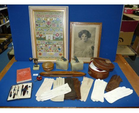 A quantity of miscellanea to include a leather collar box, ladies leather gloves, manicure set, bird bookends (a/f.), 1994 sa