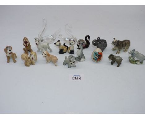 A quantity of small animal and bird figures to include: Wade, glass swans, etc. plus an Arcadian souvenir china egg from Swan