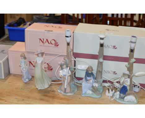 3 VARIOUS NAO LAMPS, NAO FIGURINE &amp; LLADRO FIGURINE - ALL WITH BOXES     