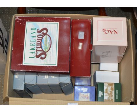 BOX CONTAINING BOXED NAO ORNAMENTS &amp; VARIOUS OTHER ORNAMENTS     
