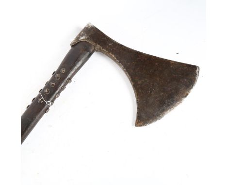 A large reproduction 2-handed great axe, length 90cm, head width 34cm 